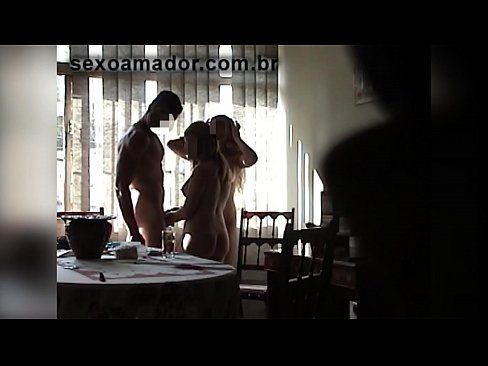 ❤️ دوستان سکس یک مرد غول پیکر و سه نفری را با او دعوت می کنند ❤️ پورنو زیبا در fa.mysexgamer.ru ﹏